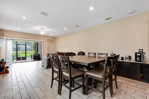 7361 Hilladale Creek Lane, Jacksonville FL - photo 13 of 31