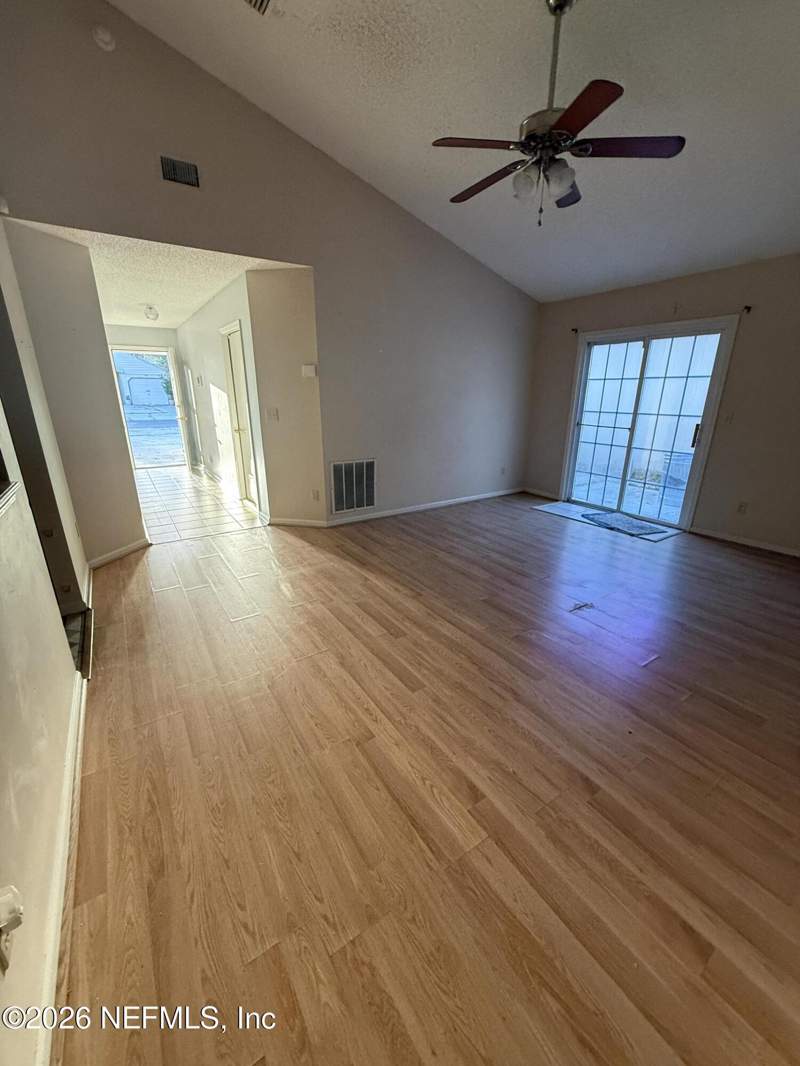 3 bedroom Single Family Residence at 1841 Yukon Court, The Habitat, Middleburg — photo 3