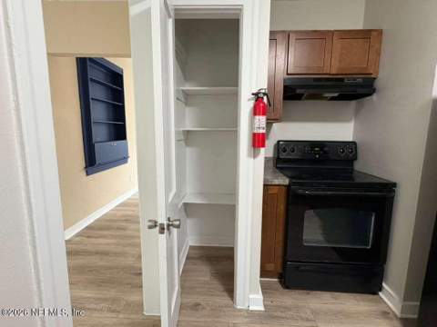 527 E 58th Street, Jacksonville FL - photo 8 of 28