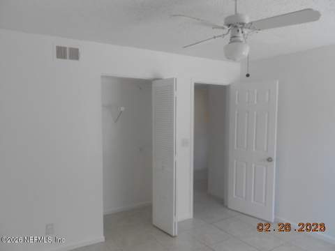 5642 Pinebay Circle, Jacksonville FL - photo 11 of 14