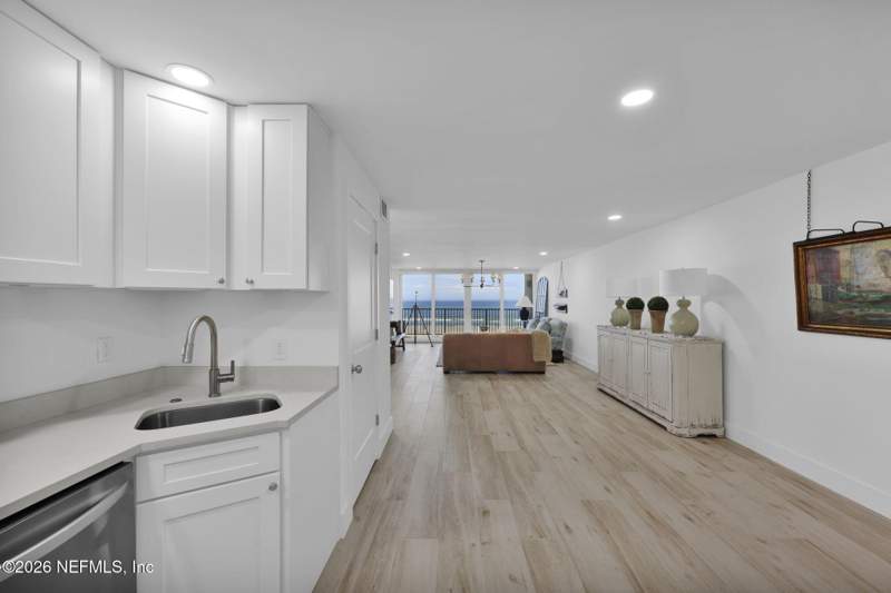 3 bedroom Condominium at 2100 Ocean Drive #3E, Ocean 21, Jacksonville Beach — photo 5