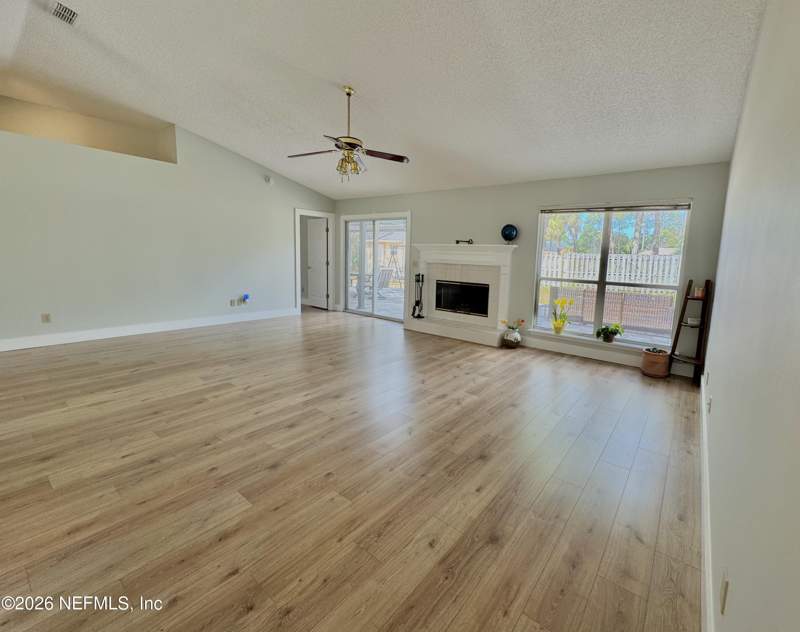 3 bedroom Single Family Residence at 421 Chicopee Court, Julington Creek, Jacksonville — photo 5