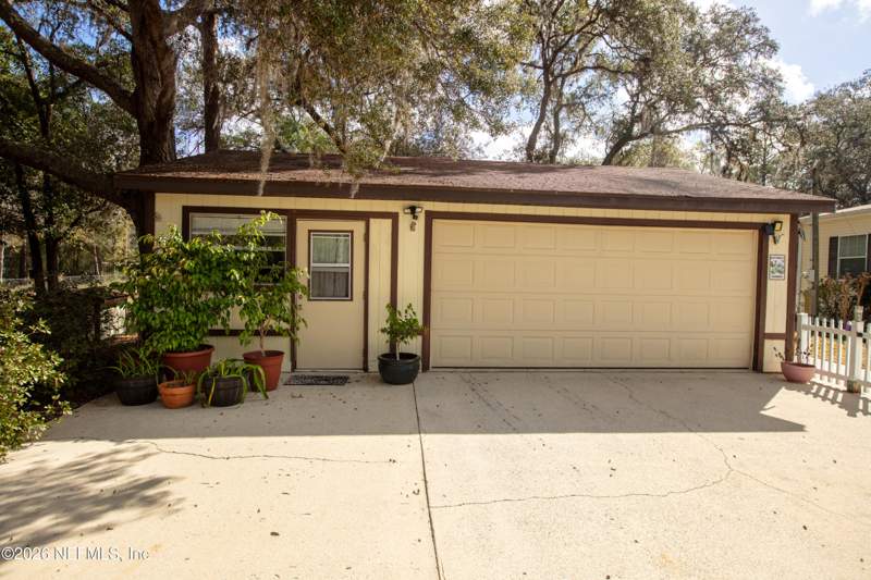 3 bedroom Manufactured Home at 5711 Caribbean Circle, Big Tree Lakes, Keystone Heights — photo 5