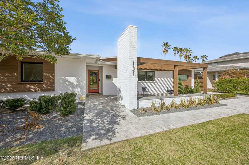 4 bedroom Single Family Residence at 121 32nd Avenue, Atlantic Shores, Jacksonville Beach — photo 1