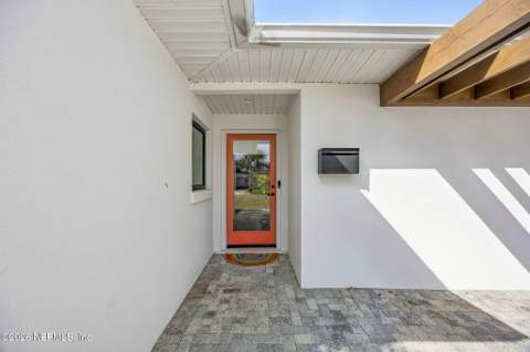 121 32nd Avenue, Jacksonville Beach FL - photo 8 of 63