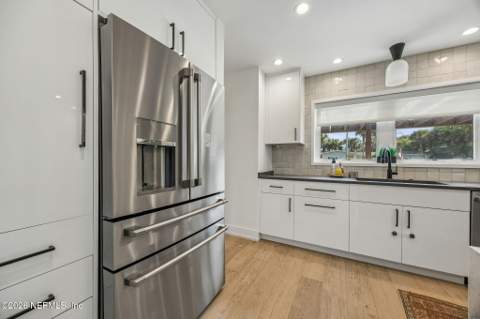 121 32nd Avenue, Jacksonville Beach FL - photo 12 of 63