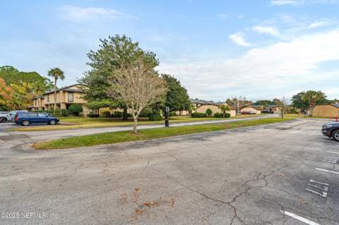 7602 Las Palmas Way #181, Jacksonville FL - photo 17 of 34