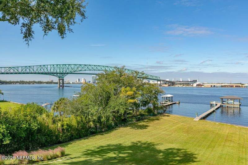 5 bedroom Single Family Residence at 4626 River Point Road, St Nicholas, Jacksonville — photo 5