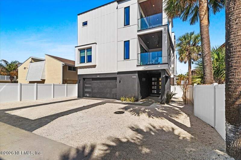 3 bedroom Condominium at 118 13th Avenue #103 C, Pablo Beach South, Jacksonville Beach — photo 4
