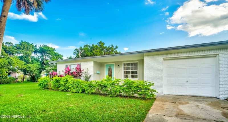 3 bedroom Single Family Residence at 217 Carver Street, Davis Shores, St. Augustine — photo 1