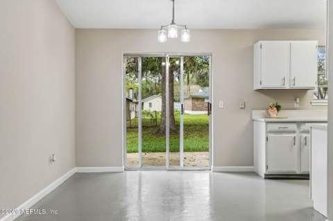 10519 Timber Creek Lane, Jacksonville FL - photo 13 of 42