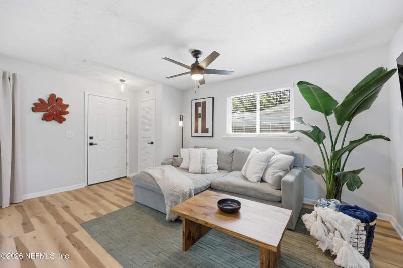 3 bedroom Single Family Residence at 1224 Neva Street, Cedarhurst, Jacksonville — photo 4