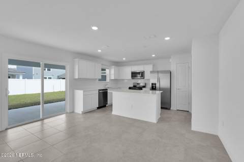 7070 Sandperch Street, Jacksonville FL - photo 9 of 28