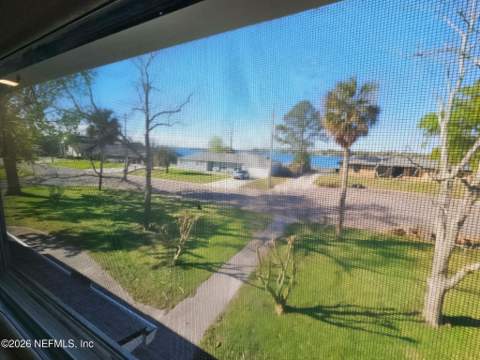 10206 Shoreview Drive, Jacksonville FL - photo 21 of 32