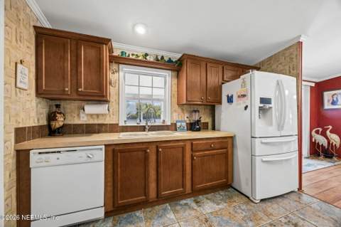 334 Paradise Circle, Satsuma FL - photo 16 of 39