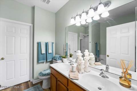 12301 Kernan Forest Boulevard #1902, Jacksonville FL - photo 15 of 31