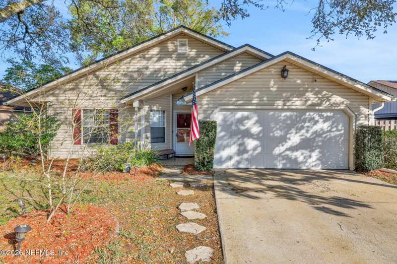 3 bedroom Single Family Residence at 8457 Sugartree Drive, Argyle/chimney Lakes, Jacksonville — photo 1