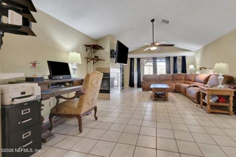 8457 Sugartree Drive, Jacksonville FL - photo 11 of 30