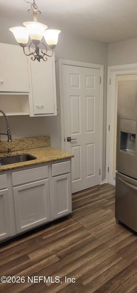 8524 Howell Drive, Jacksonville FL - photo 9 of 20
