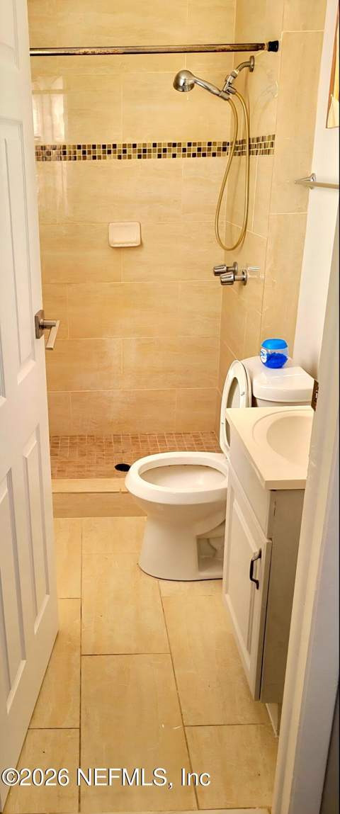 8524 Howell Drive, Jacksonville FL - photo 18 of 20
