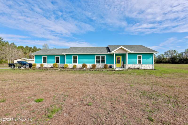 2 bedroom Single Family Residence at 22156 NW County Road 235, Metes & Bounds, Lake Butler — photo 2