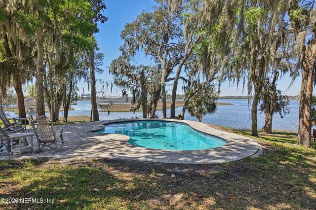 Little Andrews Island