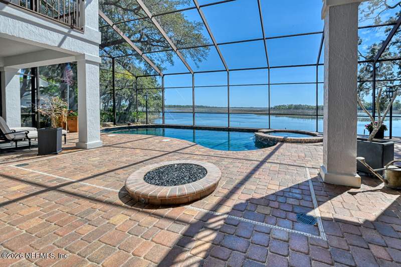 4 bedroom Single Family Residence at 1037 Shipwatch Drive, Queens Harbour Cc, Jacksonville — photo 5