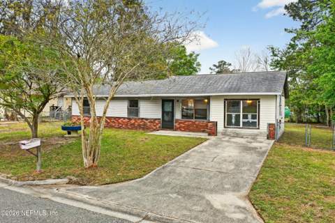 1506 North Street, Green Cove Springs FL - photo 13 of 26