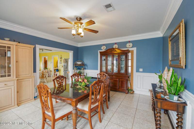 5 bedroom Single Family Residence at 3704 NE Rocky Ford Road, Madison, Madison — photo 5