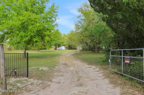 1133 Girvin Road, Jacksonville FL - photo 6 of 68