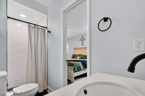 6258 Alexon Drive, Jacksonville FL - photo 16 of 40