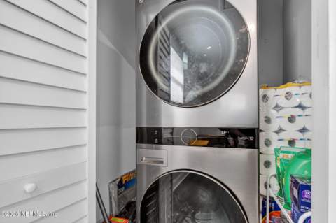 6258 Alexon Drive, Jacksonville FL - photo 19 of 40