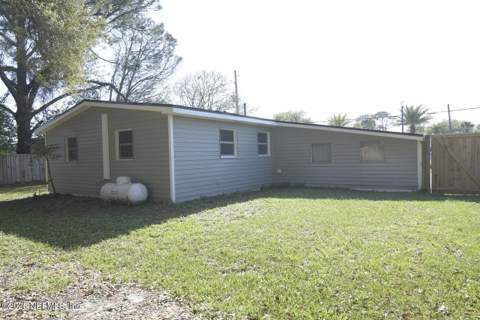 477 Sailfish Drive, Atlantic Beach FL - photo 8 of 24
