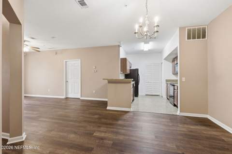 3680 Kirkpatrick Circle #4, Jacksonville FL - photo 11 of 43
