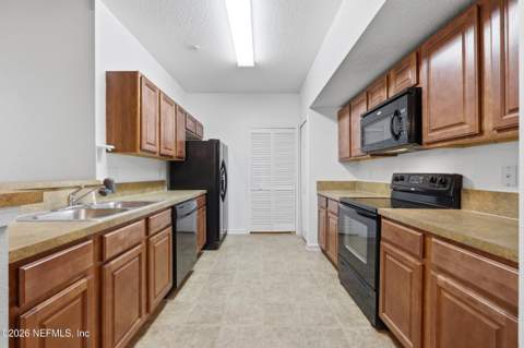 3680 Kirkpatrick Circle #4, Jacksonville FL - photo 20 of 43