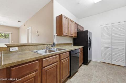 3680 Kirkpatrick Circle #4, Jacksonville FL - photo 22 of 43