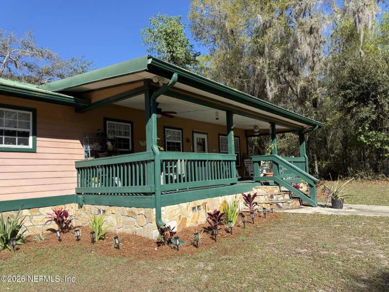 3 bedroom Single Family Residence at 111 Holly Drive, Lakeside Hills, Florahome — photo 3