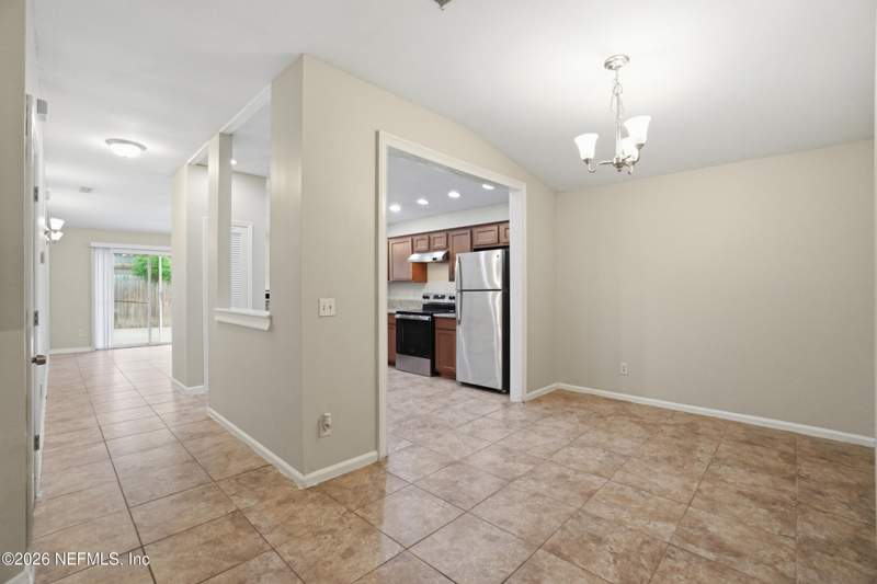 3 bedroom Single Family Residence at 10769 Alumni Way, Woodland Station, Jacksonville — photo 5