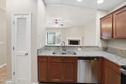 10769 Alumni Way, Jacksonville FL - photo 8 of 24