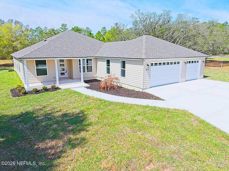 4 bedroom Single Family Residence at 7550 Monongahela Avenue, Big Tree Lakes, Keystone Heights — photo 1