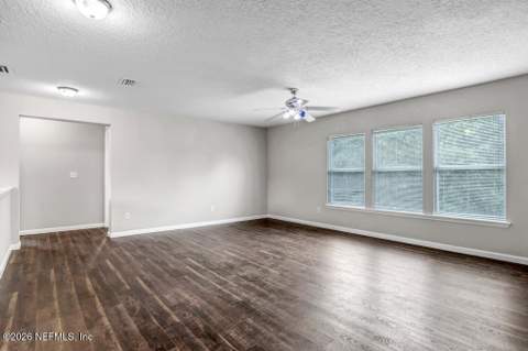 12283 Cardinal Creek Drive, Jacksonville FL - photo 15 of 33