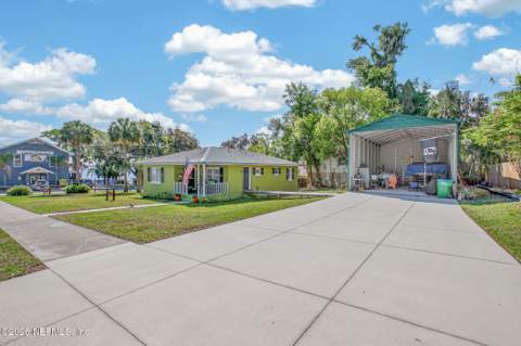 105 Central Avenue, Crescent City FL - photo 9 of 53