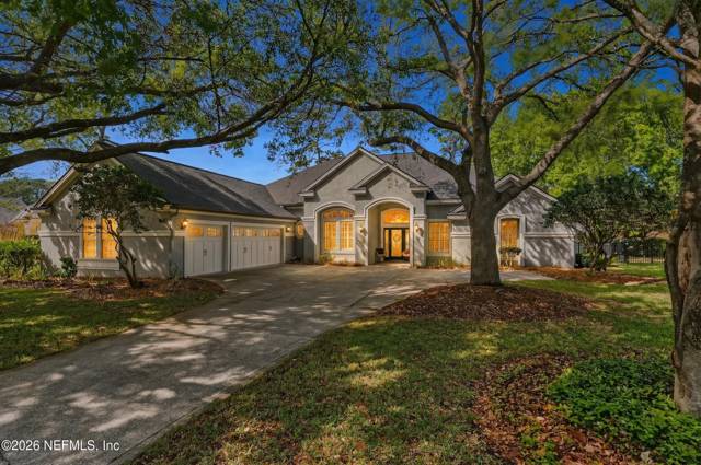 12925 HUNTLEY MANOR Drive, Jacksonville 32224 home for sale