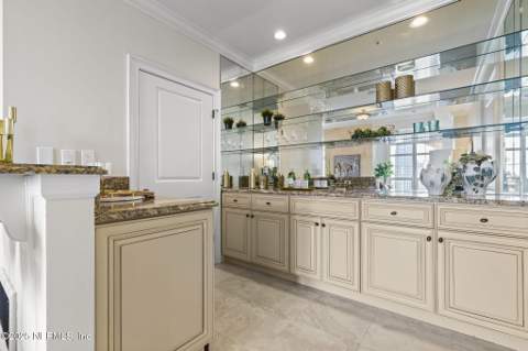 400 E Bay Street #Ph8, Jacksonville FL - photo 10 of 48