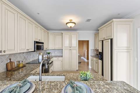 400 E Bay Street #Ph8, Jacksonville FL - photo 14 of 48