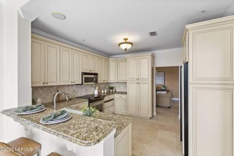 400 E Bay Street #Ph8, Jacksonville FL - photo 15 of 48