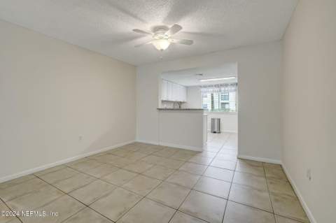 14750 Beach Boulevard #75, Jacksonville FL - photo 12 of 48