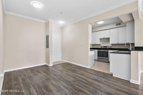8539 Gate Parkway #9233, Jacksonville FL - photo 7 of 35