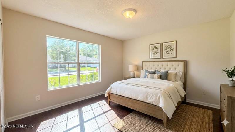 4 bedroom Single Family Residence at 5462 Village Pond Court, Mcgirts Village West, Jacksonville — photo 5