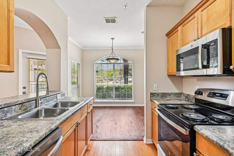 1 bedroom Condominium at 10961 Burnt Mill Road #1213, Reserve At James Island Lc, Jacksonville — photo 3